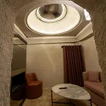 ホテル Artemis Cave & Spa- Adults Only 2*