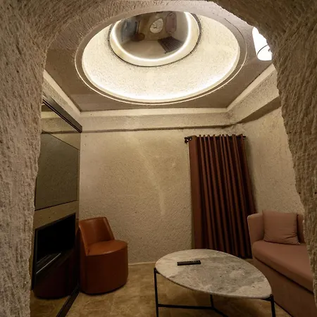 Hotell Artemis Cave & Spa- Adults Only 2*