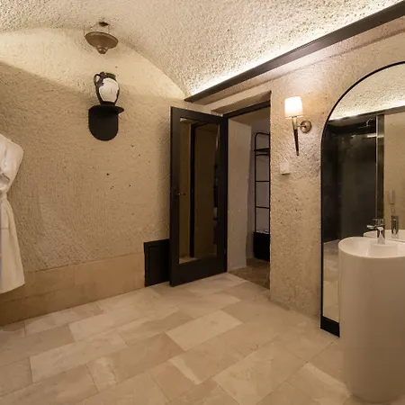 Готель Artemis Cave & Spa- Adults Only